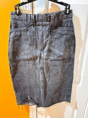 Free People charcoal gray denim skirt with white label